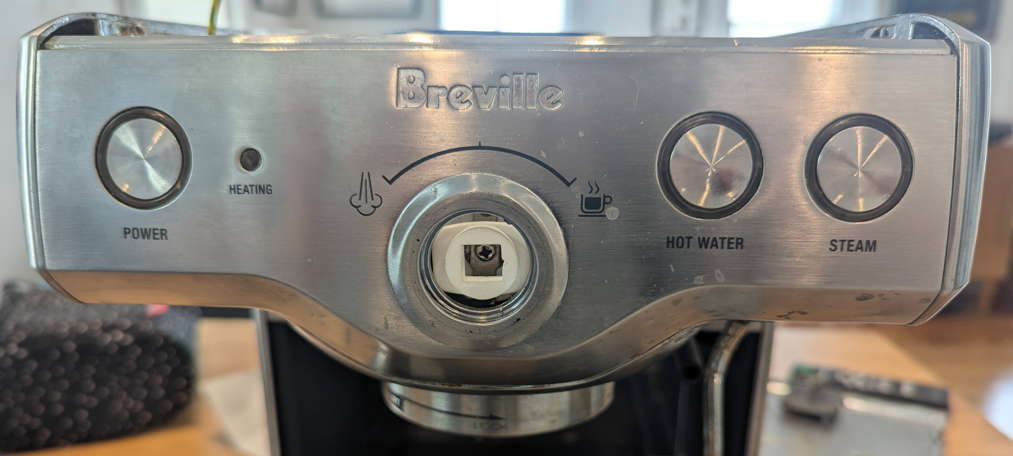 newshaft visible through front panel